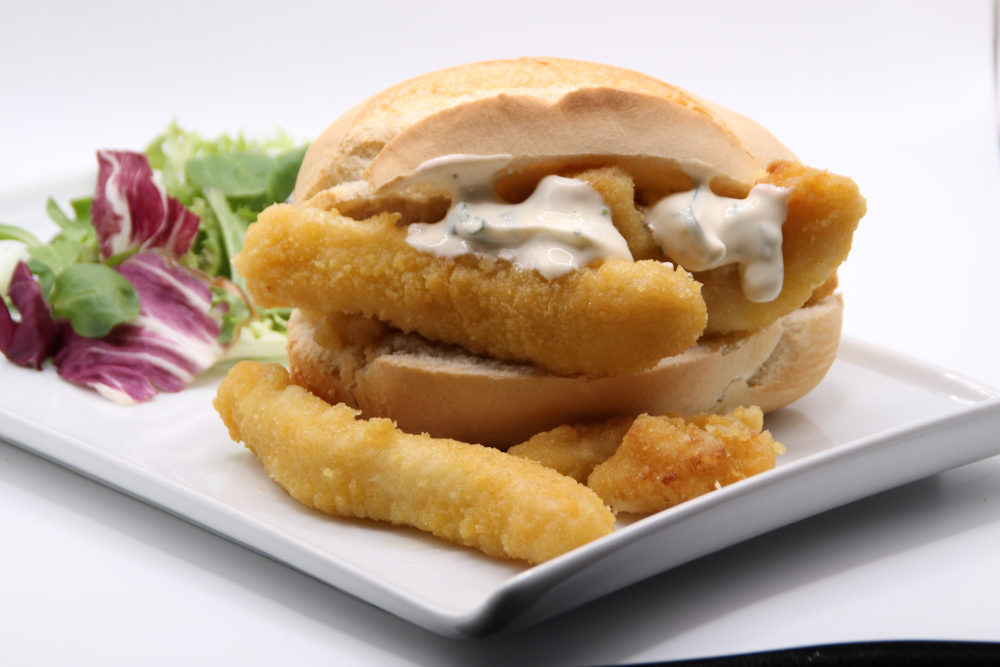 Bocadillo de calamares con alioli