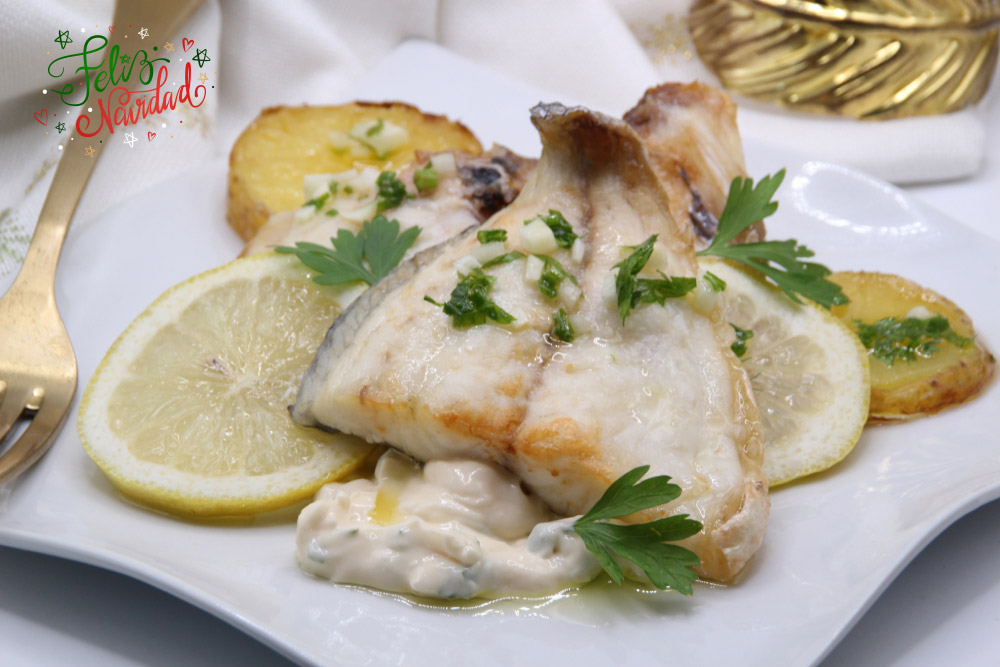 Dorada con patatas asadas al alioli