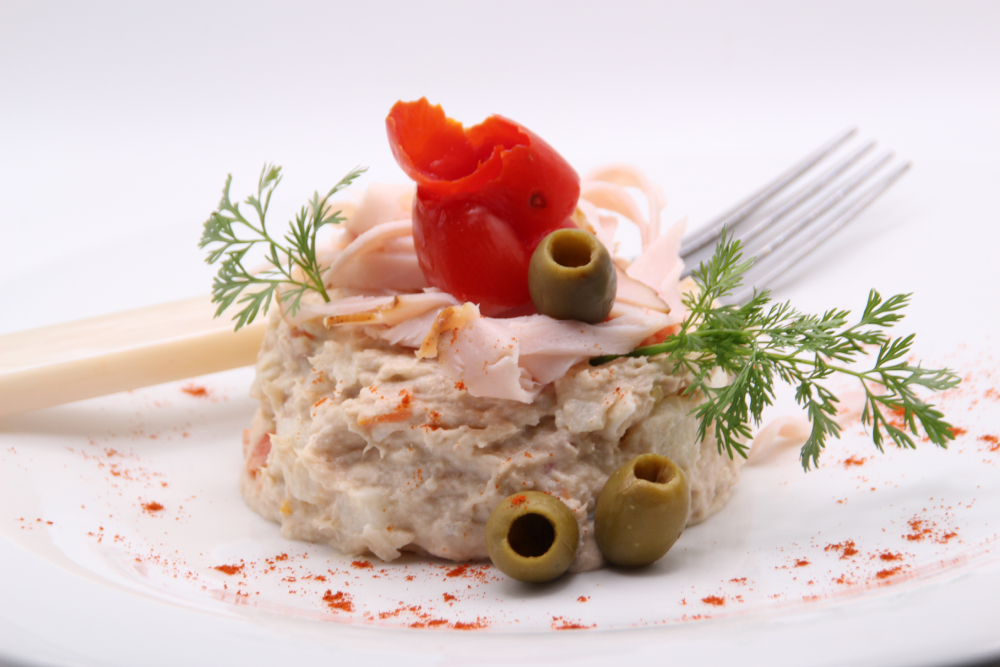 Ensaladilla de pollo con manzanas